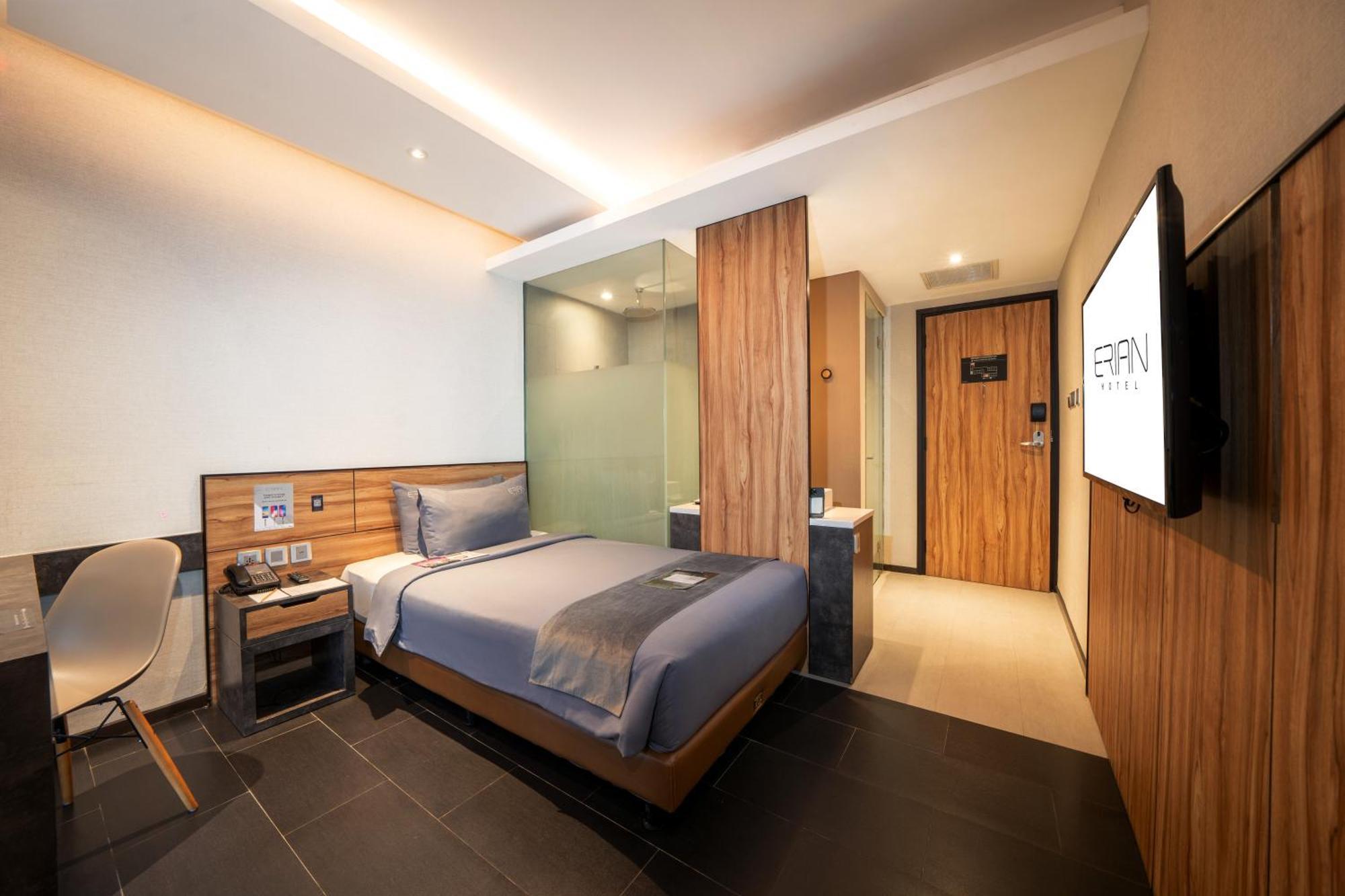 Erian Hotel Джакарта Экстерьер фото
